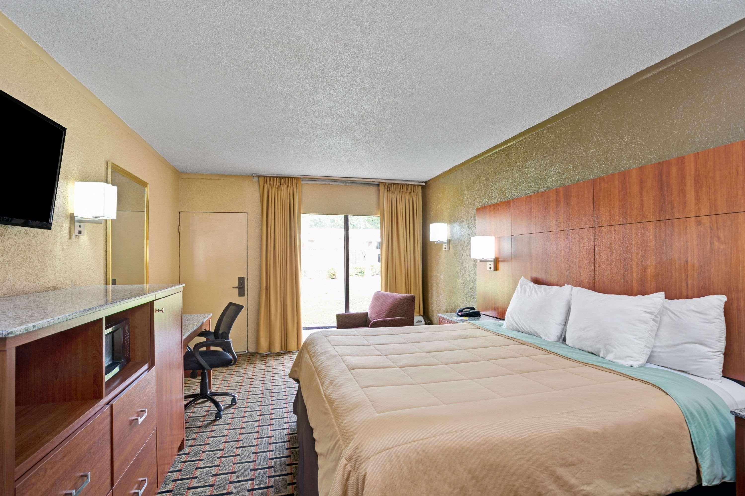 Days Inn By Wyndham Durham/Near Duke University Exterior foto