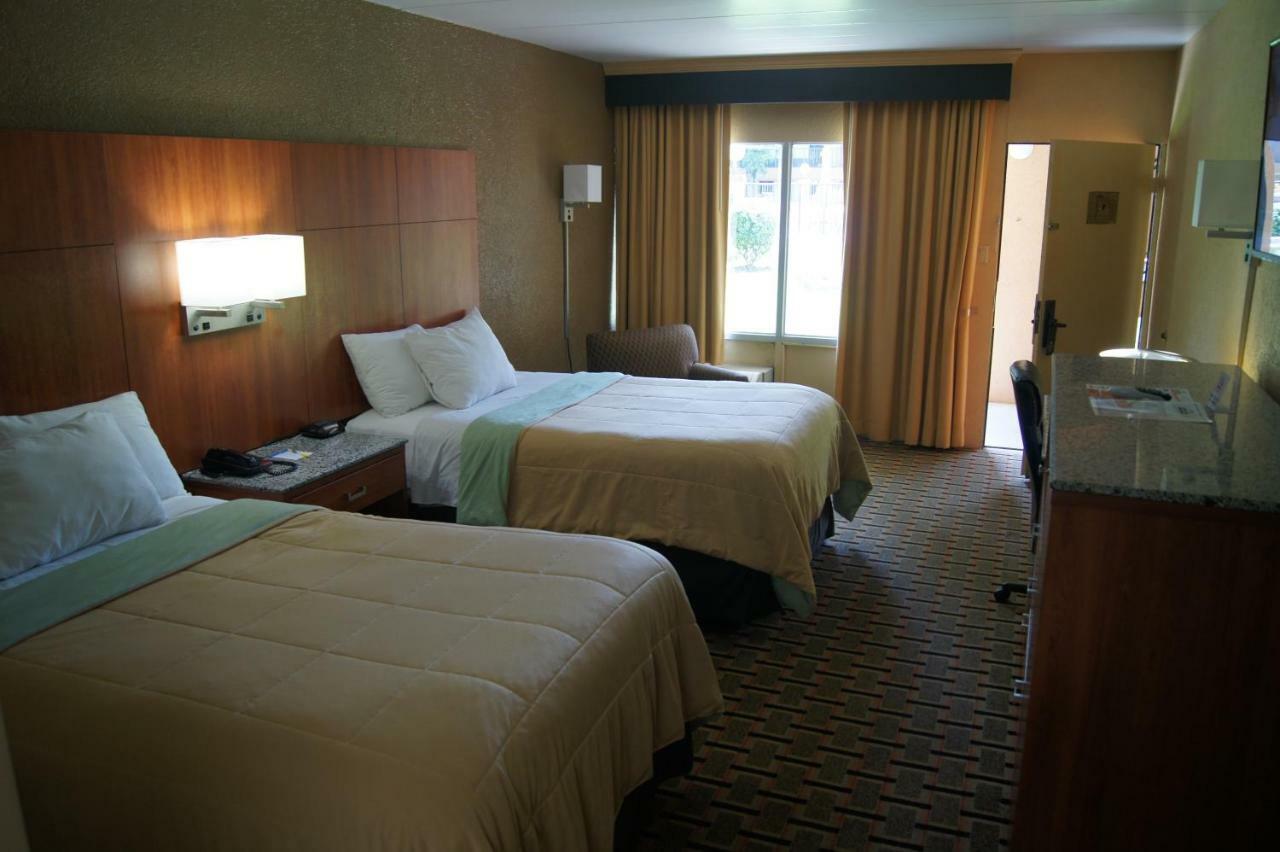 Days Inn By Wyndham Durham/Near Duke University Exterior foto