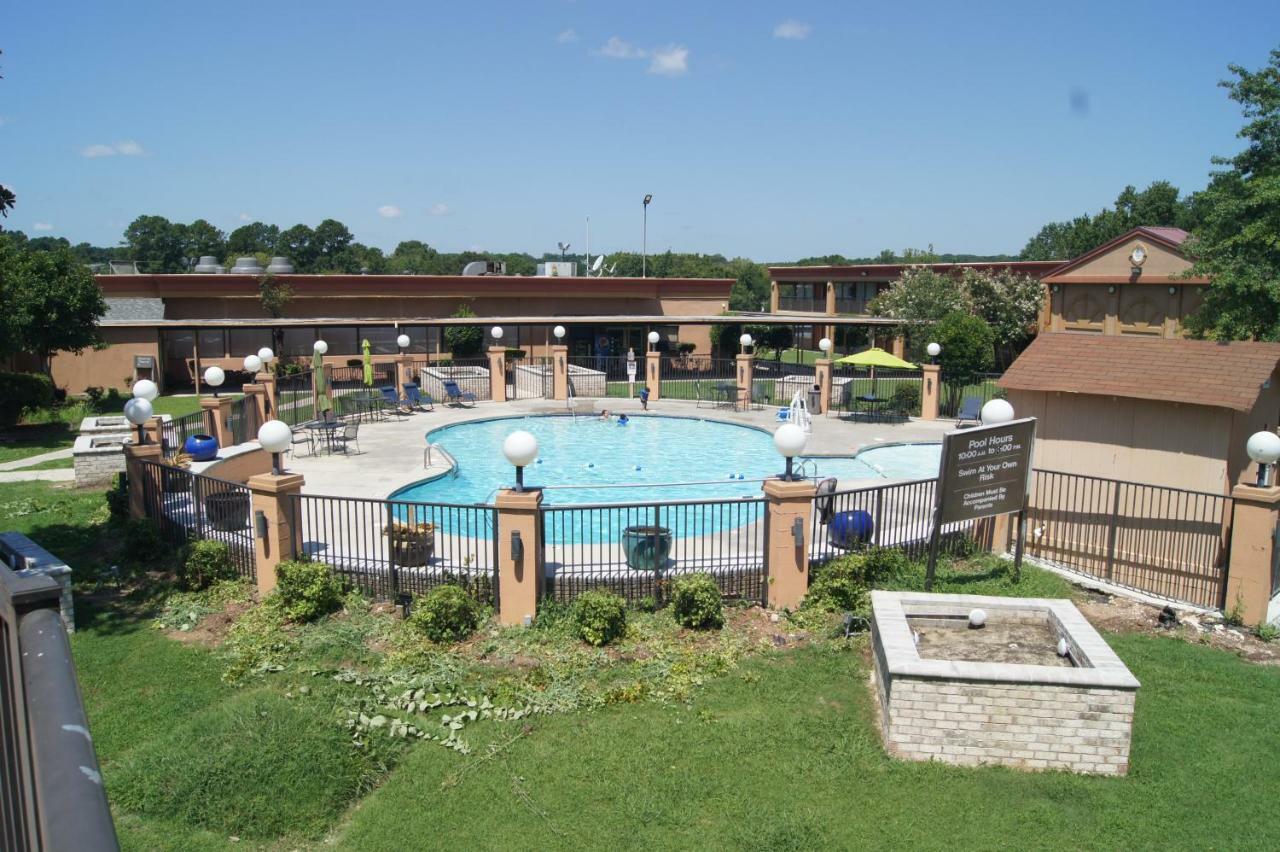 Days Inn By Wyndham Durham/Near Duke University Exterior foto