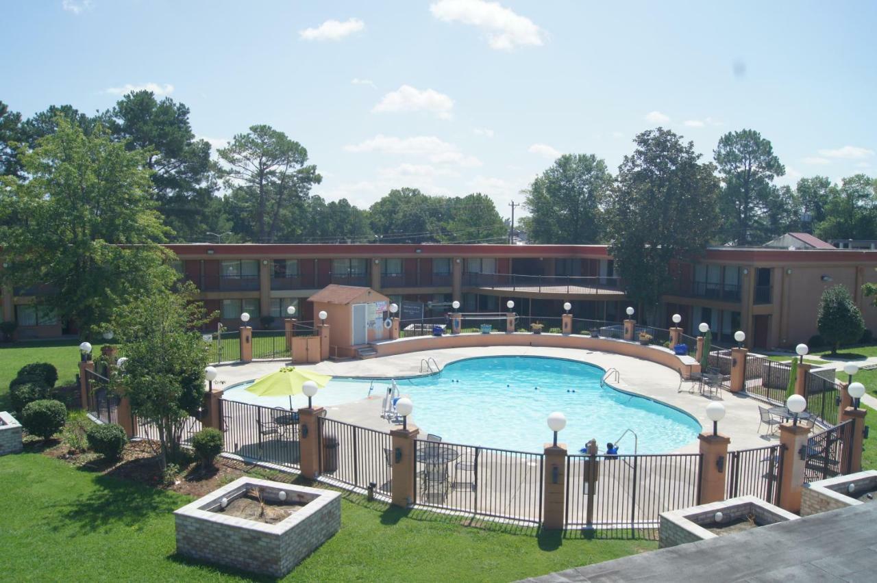 Days Inn By Wyndham Durham/Near Duke University Exterior foto