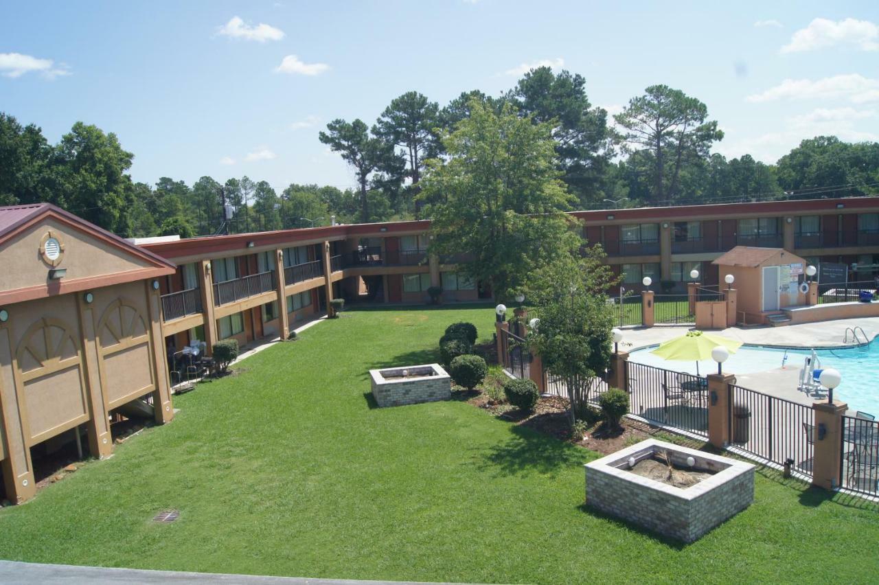 Days Inn By Wyndham Durham/Near Duke University Exterior foto