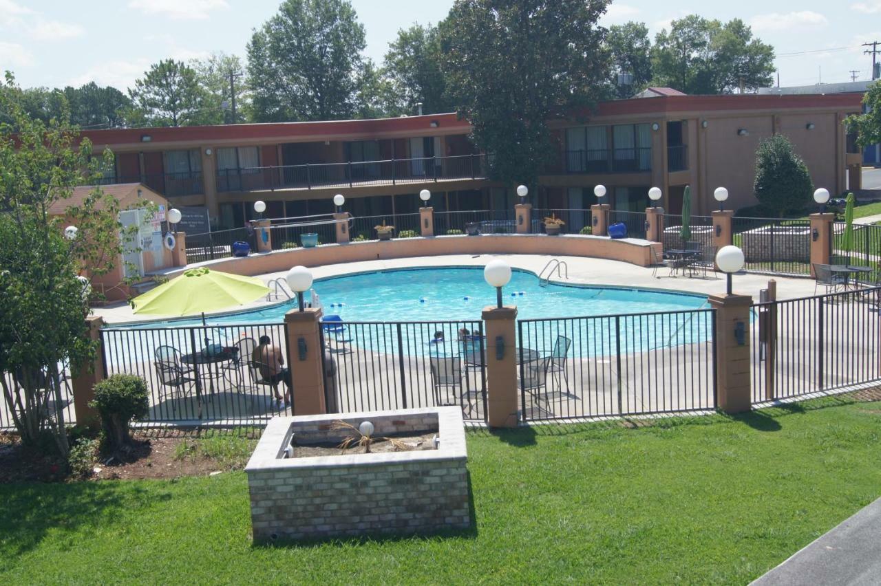 Days Inn By Wyndham Durham/Near Duke University Exterior foto