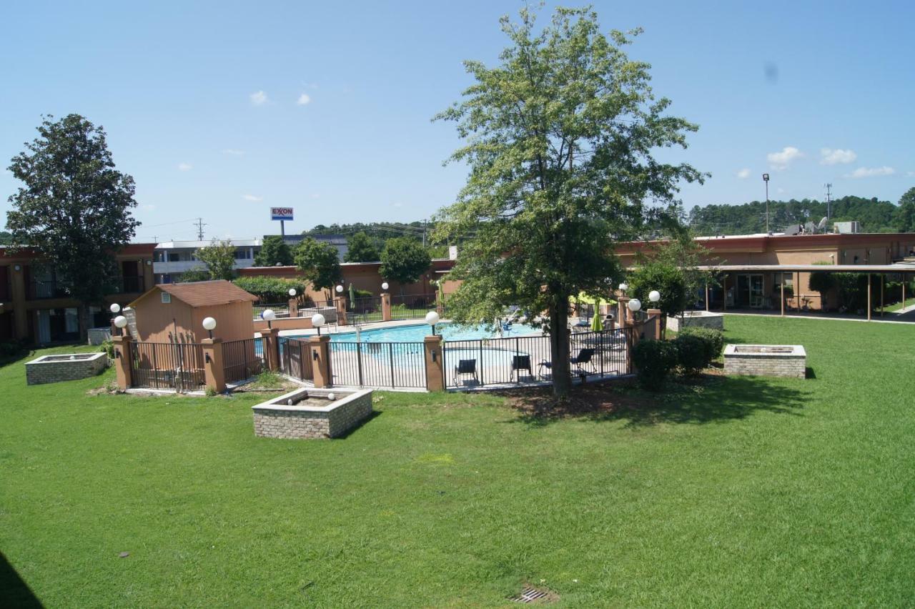 Days Inn By Wyndham Durham/Near Duke University Exterior foto