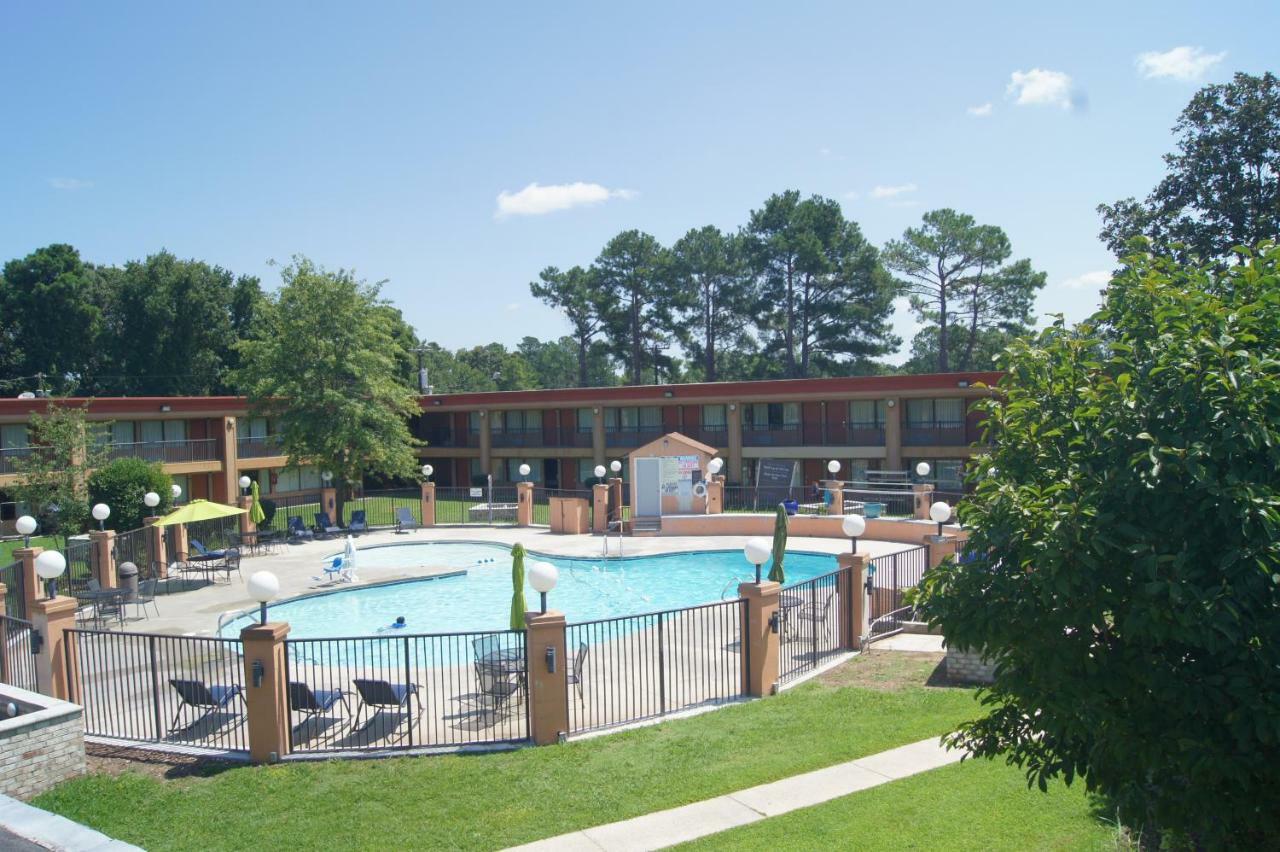 Days Inn By Wyndham Durham/Near Duke University Exterior foto