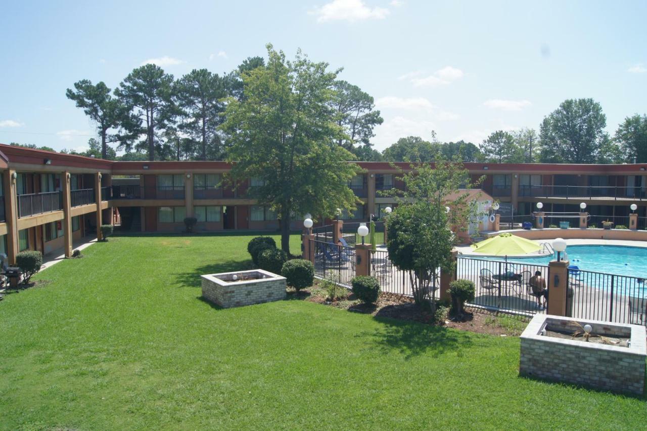 Days Inn By Wyndham Durham/Near Duke University Exterior foto